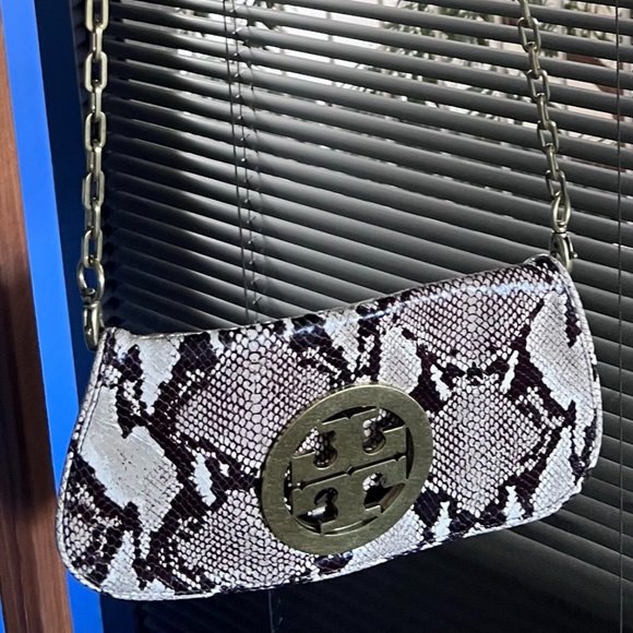 Tory Burch Bombe Reva Clutch in Snakeskin - Limited Edition! - Picture 1 of 4